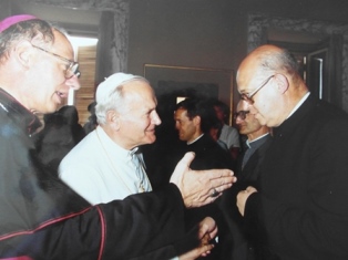Pastoor Vreeburg en de paus